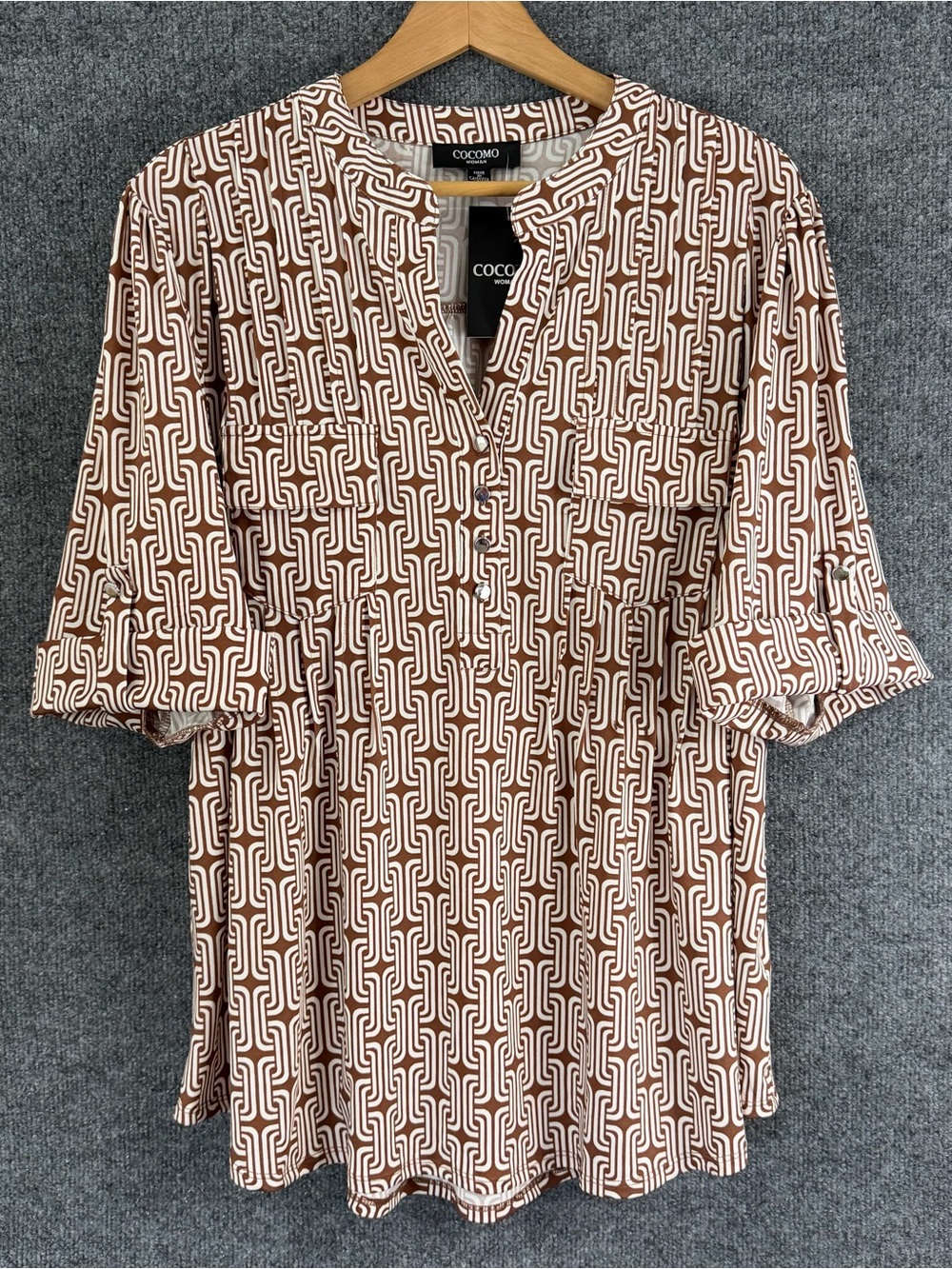 Cocomo Womens 2X Geometric Print Top Brown Cream Elbow Sleeve Office Casual